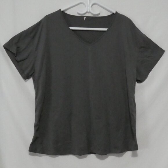 ENJOYNIGHT | P2P 22 inches | Classic Grey V-Neck T-Shirt | Relaxed Fit - Picture 1 of 15
